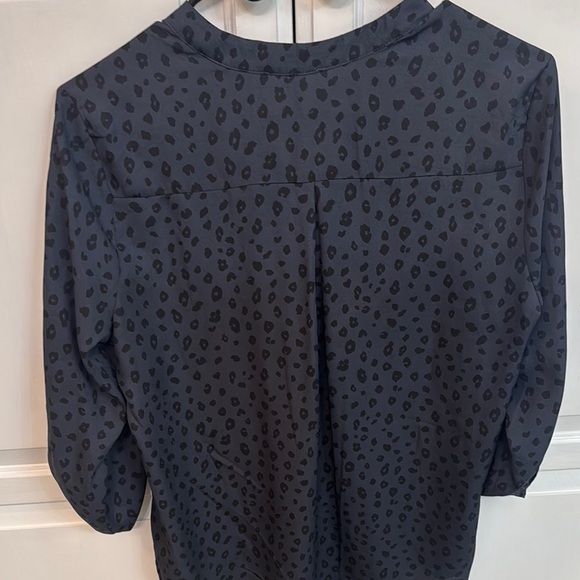 Lush Blouse. Size M. Dark blue and black. - Picture 6 of 6